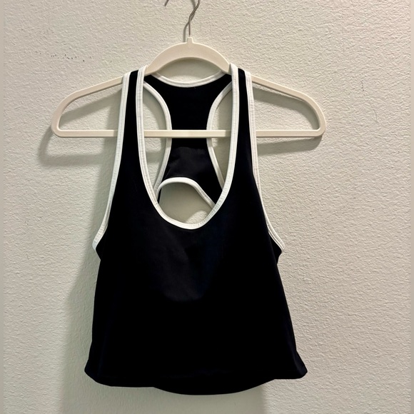 GAP Tops - NWT GapFit Power Racerback Brami, size L, black + white